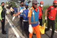 Kecelakaan Maut di Tol Jombang, 7 Orang Tewas 13 Luka-luka