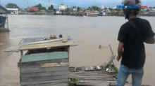 Pemain Judi Berhamburan ke Sungai Kahayan saat Digerebek Polisi