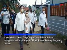 Calon Walkot Tangsel Siti Nur Azizah Nyoblos di TPS 08 Pondok Pucung