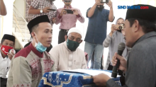 Pelanggar Qanun Syariat Aceh Masuk Islam Sebelum Dicambuk