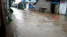Banjir Terjang Perumahan Villa Mutiara Wanasari Cibitung, Bekasi