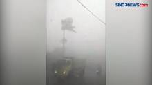 Video Amatir Puting Beliung Rusak Sejumlah Rumah di Tasikmalaya
