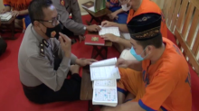 Tahanan Polda Jawa Timur Isi Ramadan dengan Mengaji