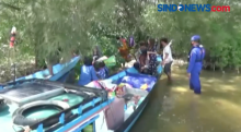 Petugas Bubarkan Warga yang Berwisata di Pesisir Pantai Tanjung Keluang