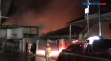 Kebakaran 20 Rumah Semipermanen di Astana Anyar Bandung