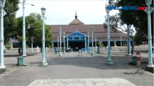 PPKM Darurat Hari Kedua, Masjid di Solo dan Pantai di Bali Ditutup