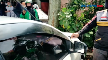 Mobil Tabrak Pohon di Bogor, Pengendara Mobil Diduga Mabuk