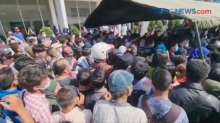 Ribuan Warga Medan Antre Vaksinasi di Terminal Bandar Deli