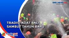 Warga Antusias Ikuti Perang Air Sambut Tahun Baru di Bali
