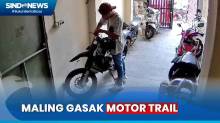 Aksi Maling Gasak Motor Trail Milik Penghuni Indekos di Penjaringan Terekam CCTV