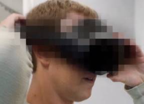 Mark Zuckerberg Pamer Headset VR Cambria, Inikah Pintu Masuk ke Metaverse?