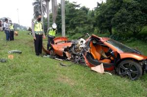 Kecelakaan Supercar di Tol Jagorawi, Dua Terluka