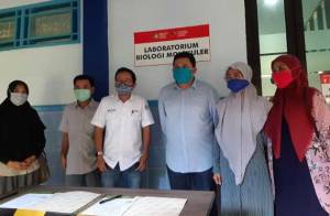 Bosowa Peduli Sumbang Alat Pemeriksa Covid-19 ke BBLK Makassar