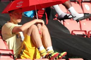 Mikel Arteta : Mesut Oezil Masih Punya Masa Depan di Arsenal
