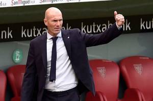 Kontroversi VAR, Pertolongan Wasit, hingga Capeknya Zidane