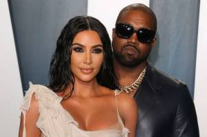 Kim Kardashian Takkan Ceraikan Kanye West dalam Waktu Dekat
