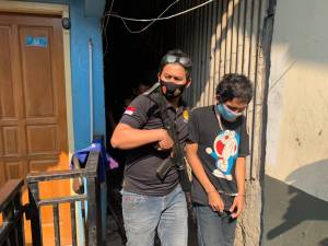 3 Begal Bersenjata Tajam Diciduk Polsek Tambora dari Rumah Kontrakan