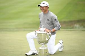 Pegolf Termuda Raih Trofi Kejuaraan PGA, Morikawa: Dunia dalam Genggaman