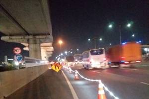 Imbas Proyek Integrasi HSR–LRT, Jasa Marga Tutup Bahu Jalan di Tol Cikampek