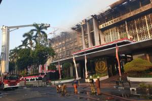 Gedung Kejagung yang Terbakar Belum Dicover Asuransi, Sri Mulyani Menyayangkan