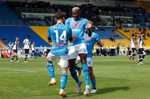 Habisi Parma, Napoli Awali Musim dengan Kemenangan