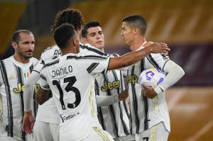 Ronaldo Selamatkan Juventus dari Terkaman Roma