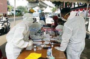 Jakarta Masih Juara Pemeriksaan PCR COVID-19
