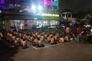 Polres Jakut Gelandang Ratusan Pelajar Saat Hendak Demo ke Istana Negara