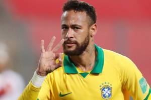 Lewati Gol Ronaldo, Neymar Diramal Lebih Bersinar