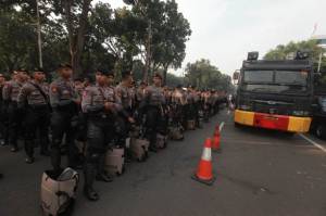 Glodok Dijaga Ketat Aparat TNI-Polri, Antisipasi Demo BEM SI Besok
