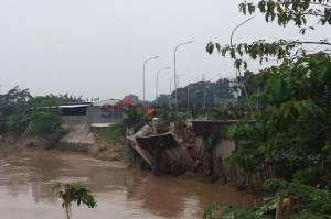 Bogor Diguyur Hujan Deras, TMA Sungai Cileungsi dan Cikeas Naik