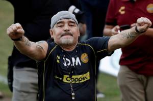 Kesehatan Bermasalah, Maradona Dilarikan ke Rumah Sakit