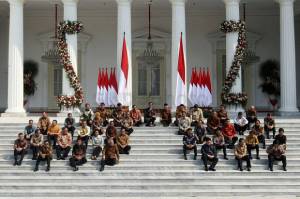 UU Ciptaker Diteken Jokowi, Tugas Para Menteri Jadi Jubir yang Baik ke Publik