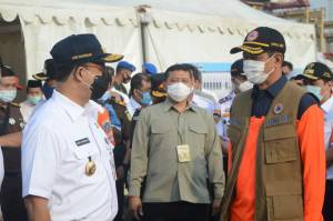 Dukung Kesiapsiagaan DKI Hadapi Potensi Bencana, BNPB Bantu 13 Unit Perahu Karet