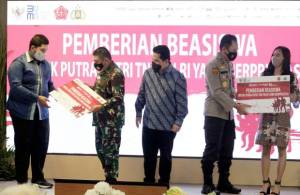 Sebanyak 2.200 Anak TNI Polri Raih Dana Pendidikan BUMN