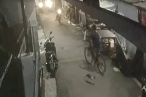Pencuri Sepeda Gunung di Jaktim Terekam CCTV, Diduga Pelaku Berusia di Bawah Umur