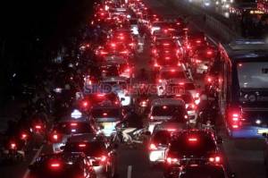 PSBB Transisi Masih Berlaku, Volume Kendaraan Pribadi di Jakarta Meningkat