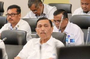 Jabat Menteri KP Ad Interim, Luhut Diminta Jangan Terjebak pada Pencitraan