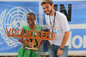 Selamat Hari Sukarelawan Internasional! Ini Alasan Mengapa Orang Betah jadi Sukarelawan