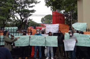 Diduga Fitnah JK, Ratusan Massa Aliansi Bugis Makassar Desak Polisi Tangkap DP