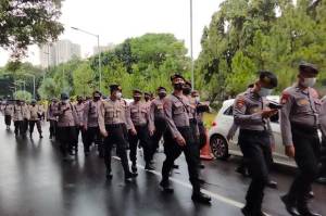 Tim Gabungan TNI-Polri Bersiaga Jelang Pemeriksaan Habib Rizieq di Polda Metro