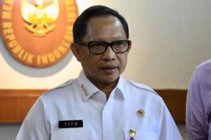 Tito Karnavian Wanti-wanti Jangan Sampai Ada Konspirasi Kepala Daerah dan BPD