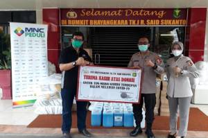 MNC Peduli Serahkan Alat Kesehatan dan APD ke RS Bhayangkara Polri
