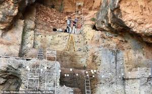 Arkeolog Temukan Batu yang Diklaim Alat Tertua di Bumi