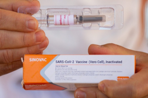 Efikasi di Atas Standar WHO dan Halal, Mengapa Masih Ada yang Menolak Vaksin?