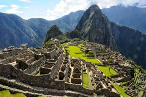 Dua Kerangka Anak Bangsawan Inca Ditemukan di Makam Berusia 500 Tahun