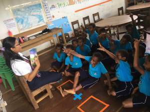 OVO Beri Donasi untuk Beasiswa Anak-Anak di Pedalaman Papua