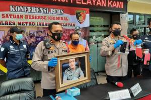 Mengaku Calon Kapolres Tangerang Kota, Polisi Gadungan Ini Raup Rp1,7 Miliar