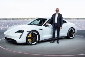 Langkah Taktis, Apple Bajak Insinyur Penting dari Porsche