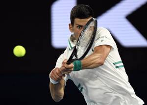 Bungkam Medvedev! Novak Djokovic Hat-trick Gelar Australian Open